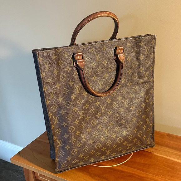 Louis Vuitton Handbags - Louis Vuitton Monogram Sac Plat Tote